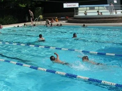 Piscine intercommunale Georges et Rolande HAGONDOKOFF gérée par l'agglomération Grand Paris Sud 7
