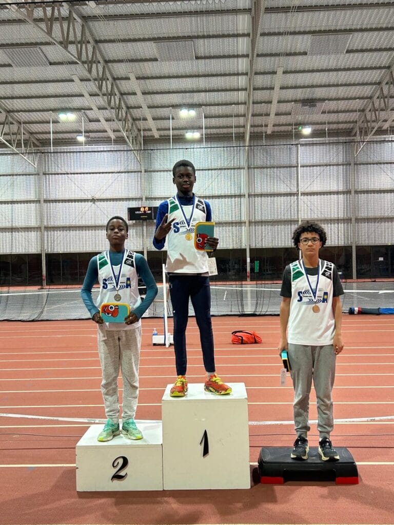 Championnats en salle, Triathlons : SSA brille sur les podiums. 3