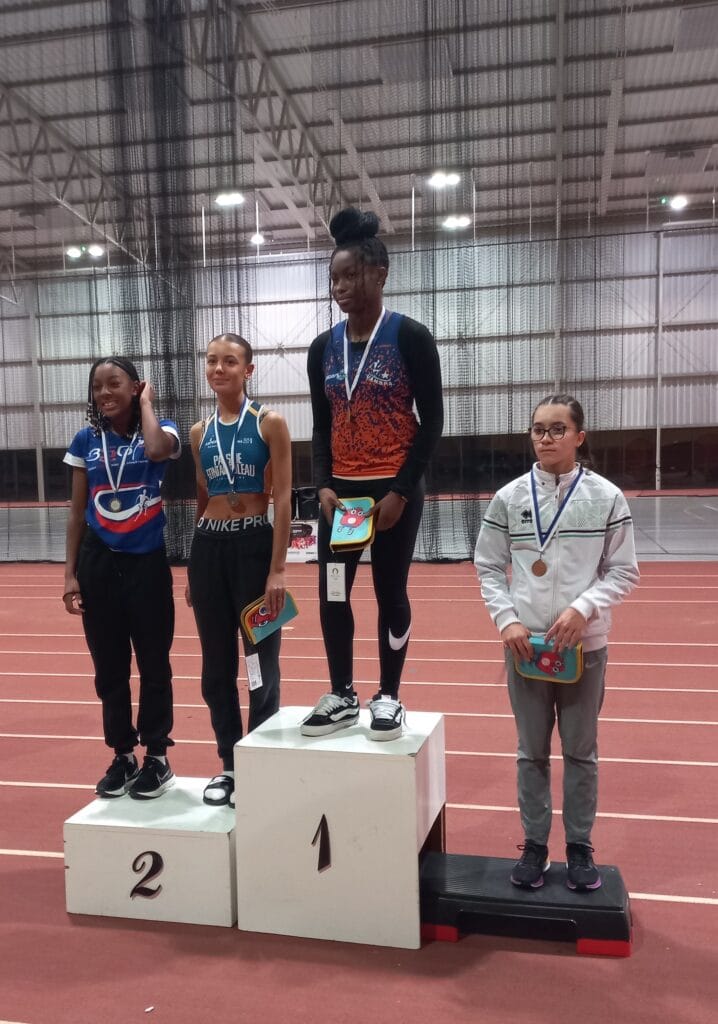 Championnats en salle, Triathlons : SSA brille sur les podiums. 2