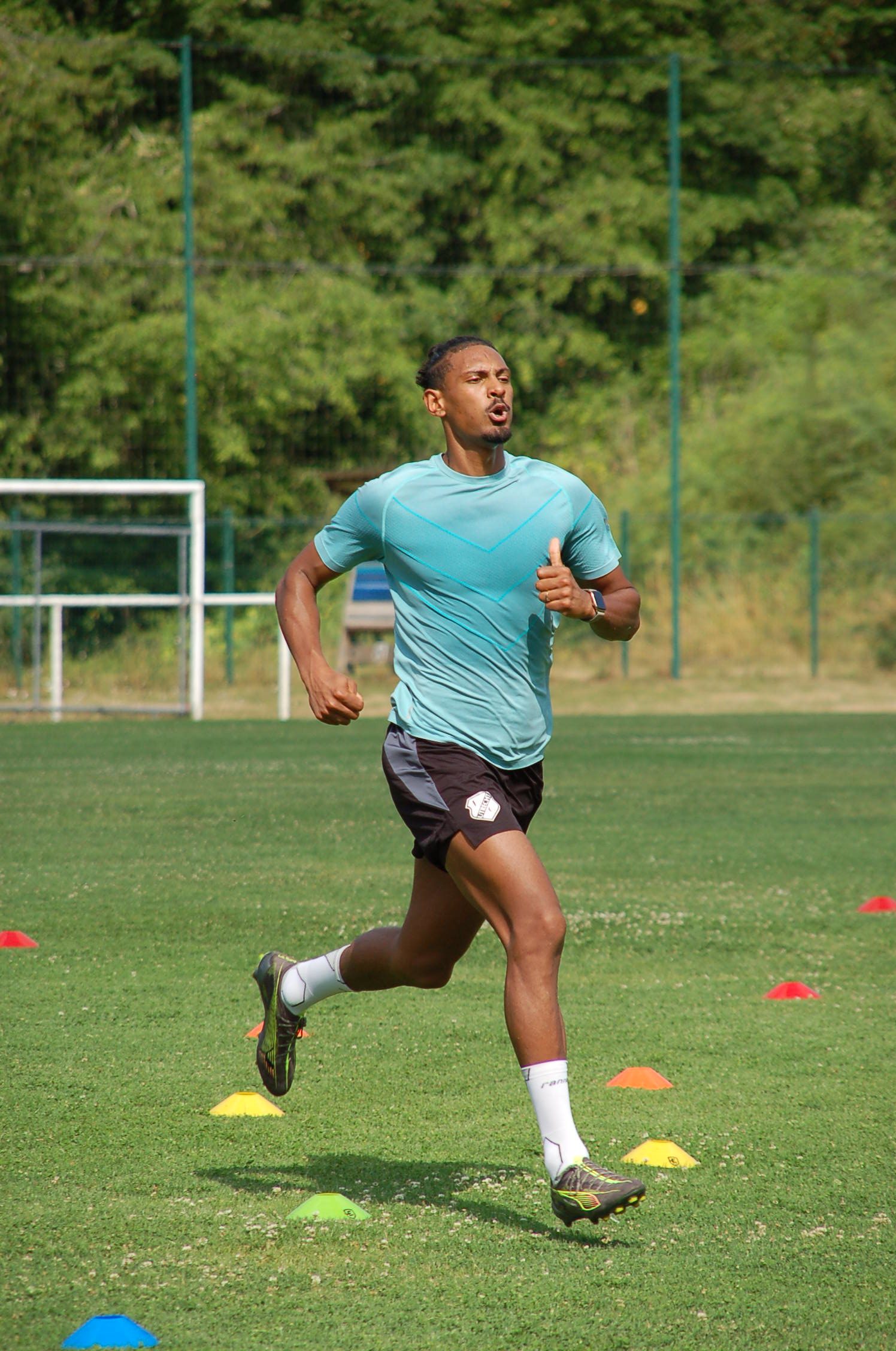 Un entraînement discret pour l’international Sébastien HALLER 7